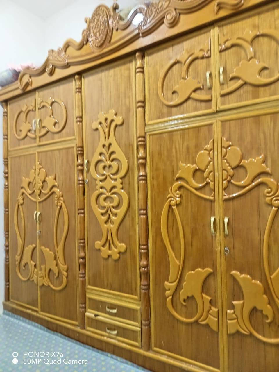 غرفة للبيع • بالخدمة • مستعملة