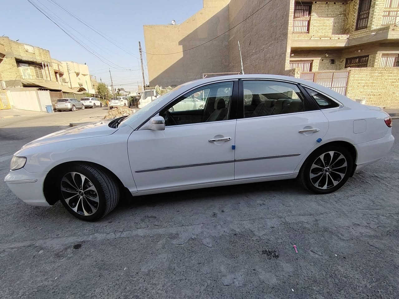 ازيرا • ٢٠٠٨ • رقم بغداد