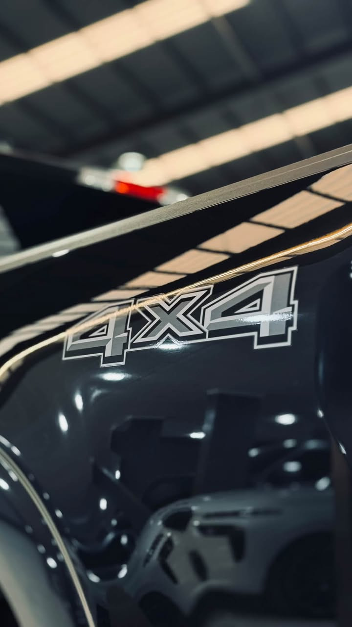 دەعمی خەفیف 👌🔥
.
Ford f150 XLT 2024 
.
سەیارەکە ٣٤ هەزار کم رۆشتووە .
.
مەکینە ٢.٧ ی تۆربۆ ی مەڕغوب 
.
دەبڵ ئەکسڵ .
.
پانۆراما .
.
٥ کامیرە 
.
کوشنی جلد و کارەبا و هیتەر
.
شاشە گەورە 
.
گێر لە عەرز 
.
رادار 
.
زۆر مواسەفاتی تر 
.
رەسمی دەعمی دانراوە جاملغی پێشەوە دوو بستی بۆیاخە.و جاملغی دواش دو بستێکی بۆیاخە 
، رەقەم شانسی:
1FTEW3LP4RFB52470
.
سەیارەکە کاتی و سێمانگی لەگەڵە بۆ سعریش ئەتوانن پەیوەندی بکەن :
*********** 

.
.
