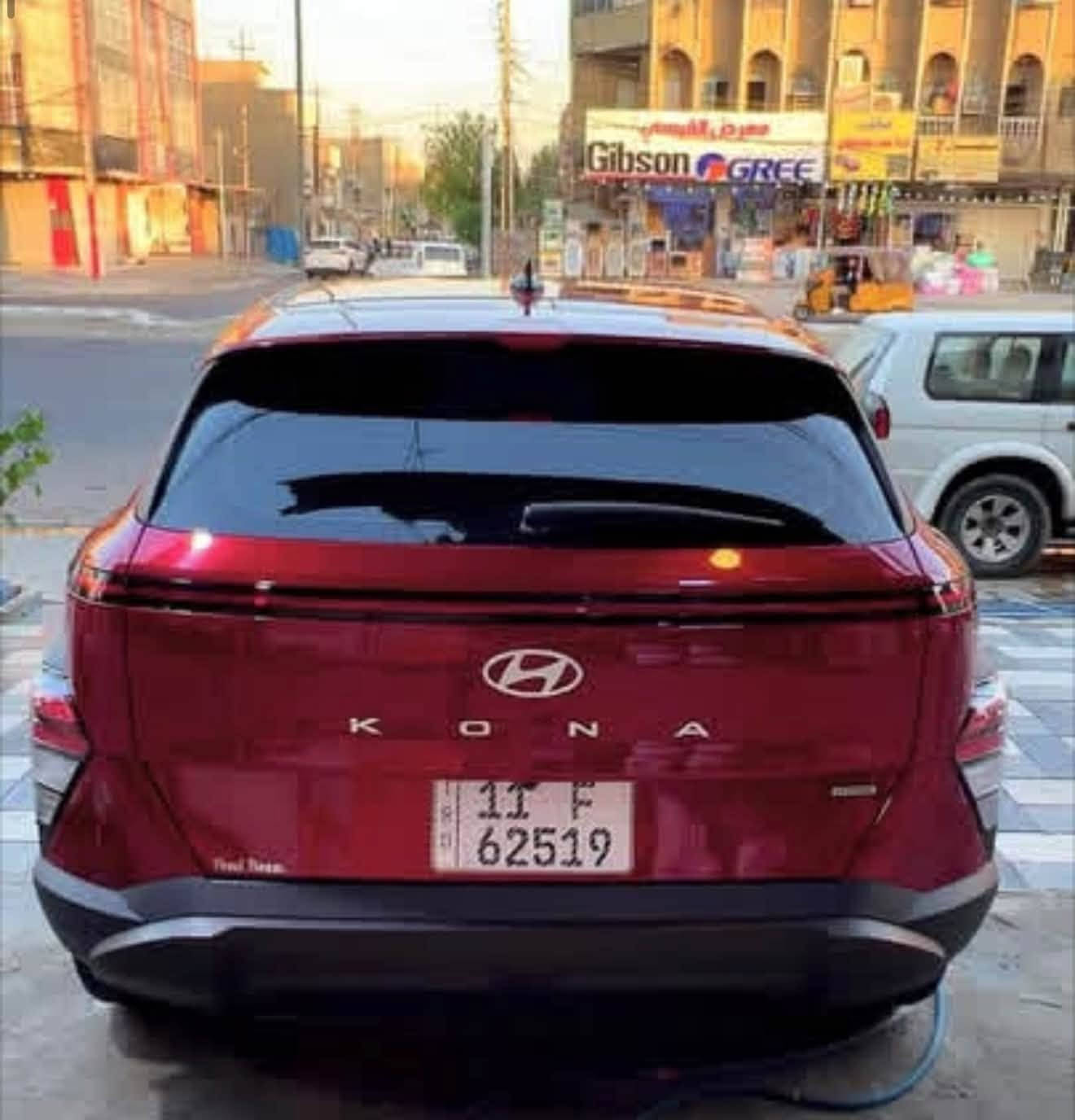 كونا موديل 2024 وارد امريكي حادثه ربع الدعاميه الاماميه فقط بدون دواخل بدون ايرباك بدون كلشي 
رقم بغداد تحويل مباشر
مكينه 2000 
بصمه ابواب وتشغيل
تشغيل عن بعد 
لايت + بك لايت لد اصلي
داخل ابيض 
مود درايف 
اطفاء ذاتي 
تحكم مقود كامل 
نقيه عمياء وتحديد مسار 
مانع انزلاق 
وبعد المواصفات المعروفه بالكونا 
للاستفسار الاتصال
*********** 
مكان السياره بغداد

نص مكتوب في الصور:
- إضافة شرح توضيحي...