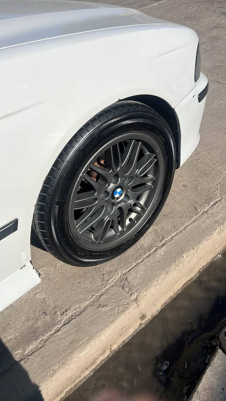 ويلكب M5 • حجم ١٧ • موصل
