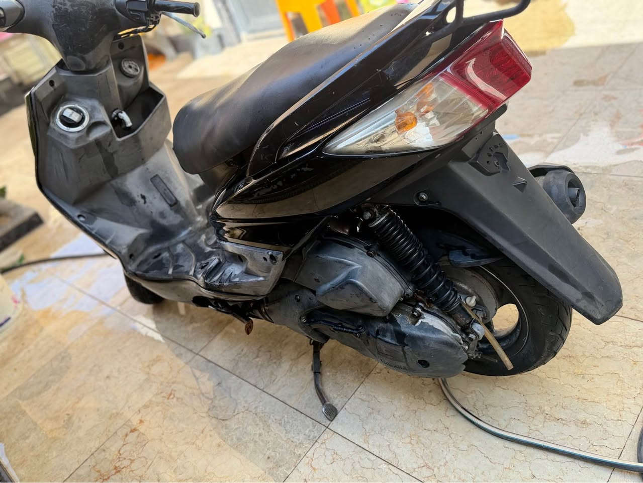 سكنس فحل ياباني نوزل 
دراجة حلوة مابيها نواقص 
ستان كهربائي قبغ نفخ 
700 الف وبيها مجال بسيط 
بغداد الكاظمية 
*********** بغداد, العراق
