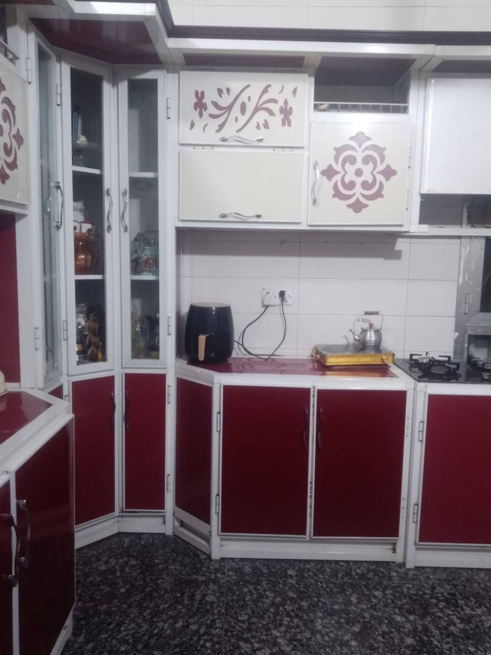 سلام عليكم كاونتر للبيع مستعمل بس نضيف نضافته حلوه اخو جديد مستعمل قليل سعر 800وبيه مجال للطيبين تفاصيل اكثر ***********
