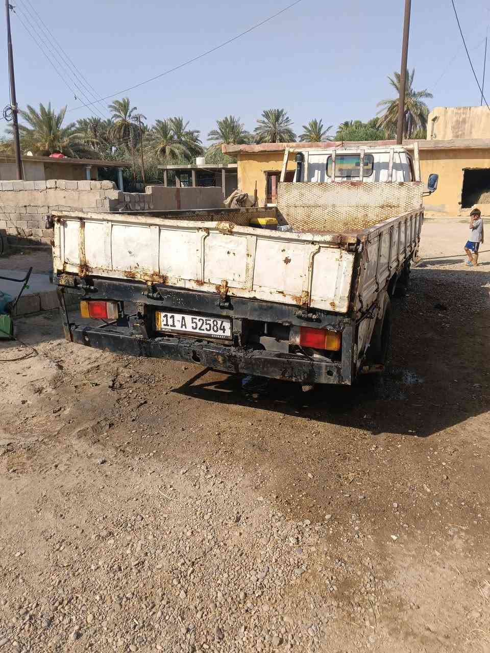 داينا 81 رقم بغداد انكليزي سيارة جاهزه كير مكينه تحويل مباشر السعر 45 وبيها مجال*********** 
***********
