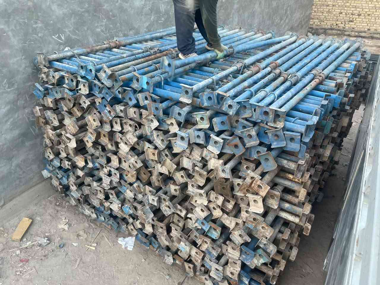 جكات حاضن للبيع طول 4 م نضيفات حيل مثل ماواضح بصوره كلهن شكل واحد عدد  1568 مكاني بالحله الاستفسار ***********

