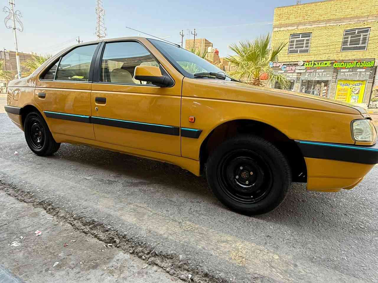 بيجو 405 موديل 12 سياره كفاله عامه سنويه جديده رقم انكليزي مصفره هيئه وغرامات السعر 40 وبيه مجال للشراي مكلف بلنشر ميسان للأستفسار الاتصال ع الارقام ***********

