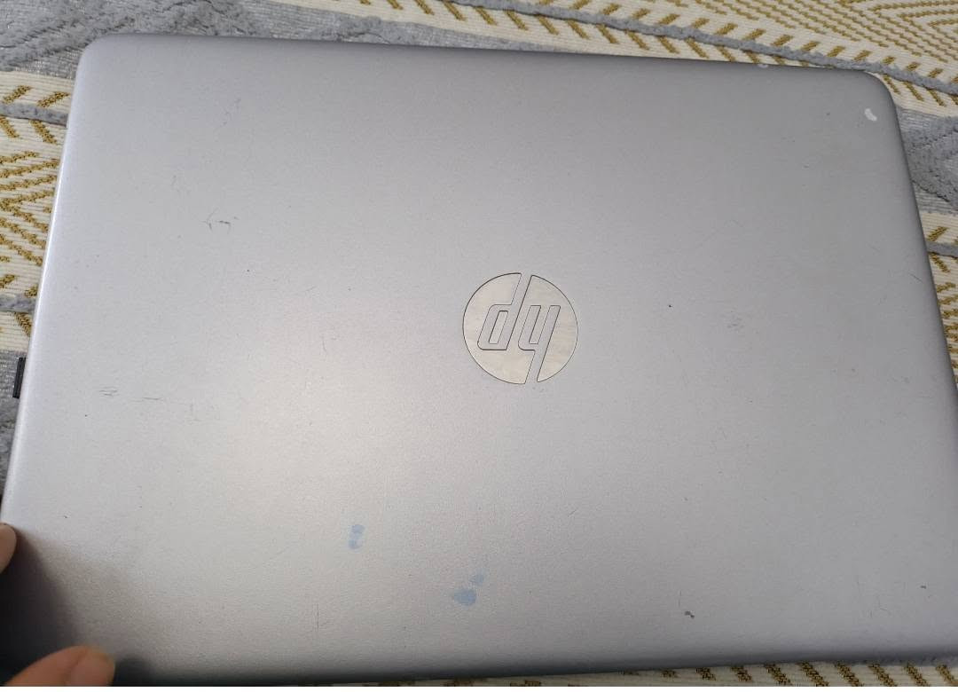 HP EliteBook 840 G3 • i5-6300U • 8 جيجا رام