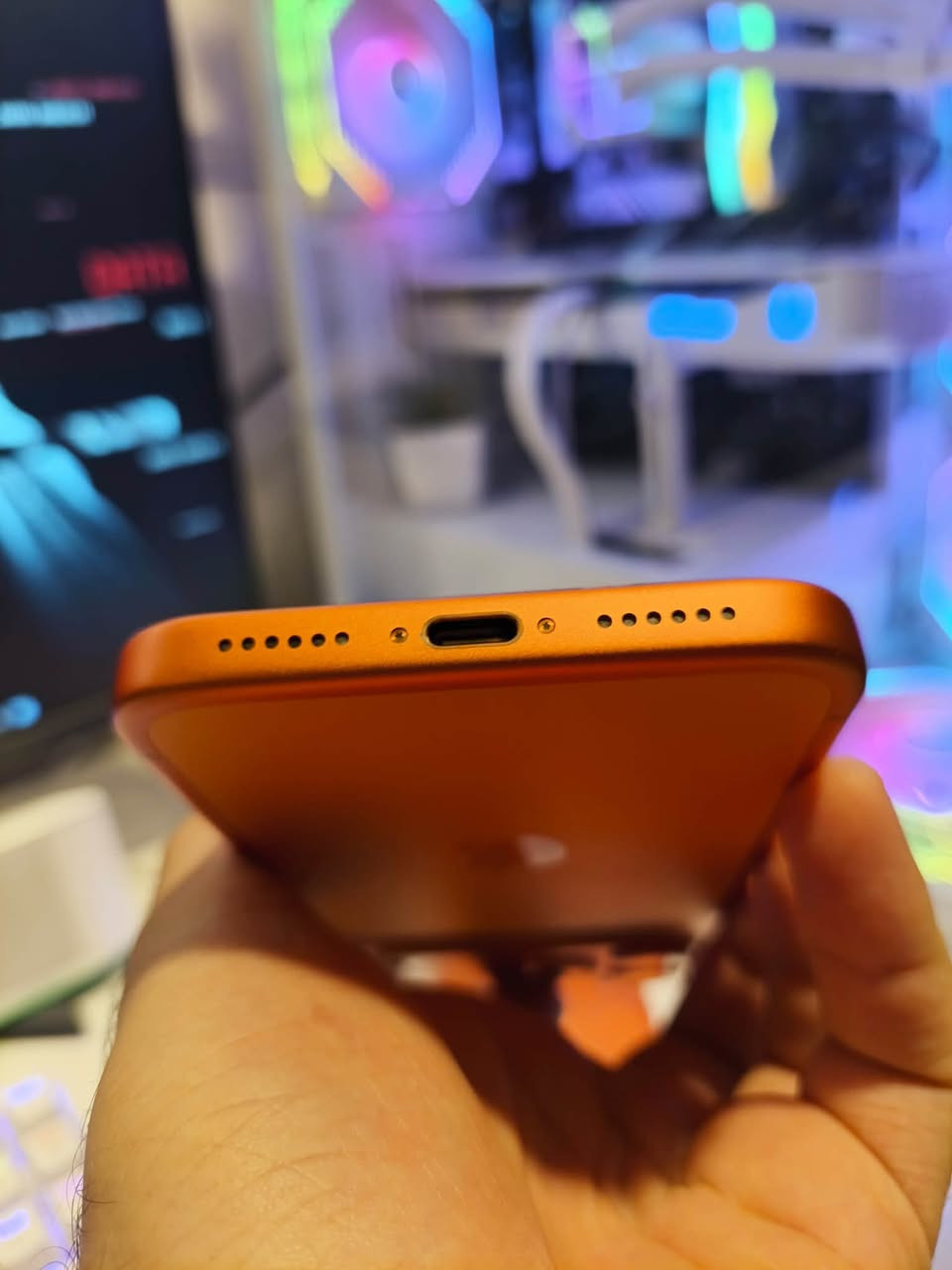 🔥 للبيع iPhone 17 Pro max 🔥
📱 السعة: 256GB
🔋 نسبة البطارية: 96%
📶 يدعم شريحة SIM Card+شريحة الاكترونية 
نسخة / هونج كونج 
🧡 اللون: برتقالي مميز

✅ استخدام خفيف ونظيف
✅ مع العلبة + كيبل 
✅ بيع فقط 

💰 السعر: 1,700,000 دينار عراقي (قابل للتفاوض بالمعقول)

📍 الموقع: بغداد شقق الطالبية 

📞 للاستفسار والاتصال واتس او فون : *********** ✅

✨ حياكم الله، والجاد يتواصل.

