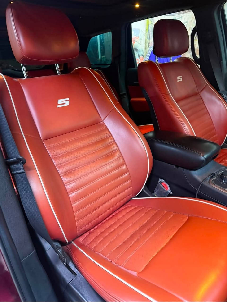 🔴 JEEP S جيب خليجي 2020

موديل ) S ( رقم بغداد هزه 2026 لون ماروني 🔴

ممشى 55,000 كيلو حقيقي ✅

وكاله ليث العبيدي داخل احمر كامل 🔴

كير مكينه مكفولات كفاله عامه ✅

ملاحظه * السياره بيه شخط بل باب الخلفي ومصلح كارت فقط 
وبيه ملاحضات كلش بسيطه  السياره نظيفه استخدامي الشخصي  واني معتني بيه  ✅

مواصفات ال S معروفه ميحتاج اذكرهن وهيه ارغب شكل بل جيب 

مكان السياره بغداد ( زيونه )  للاستفسار 

*********** ☎️
