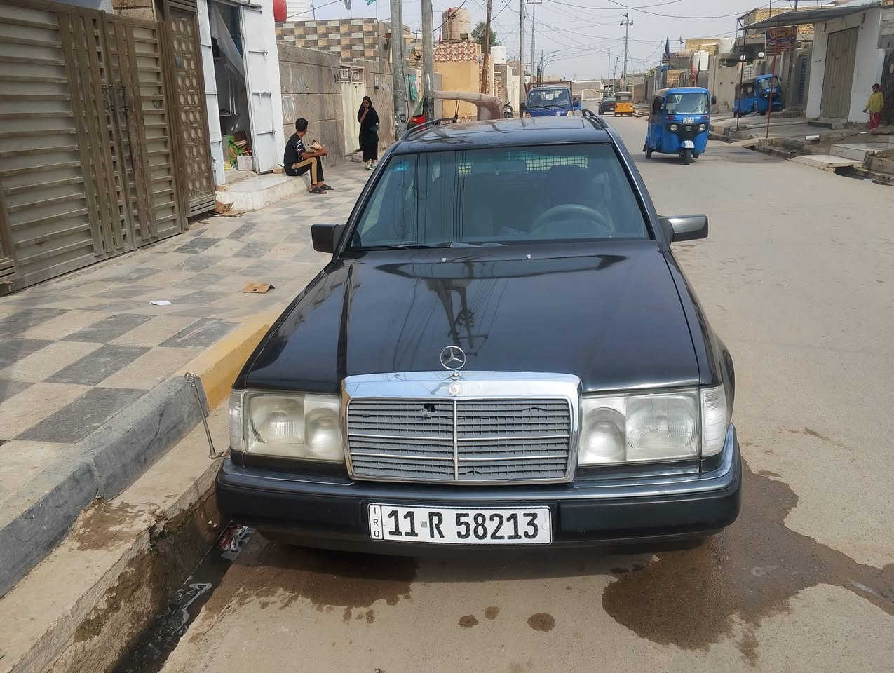 مرسيدس • موديل ٨٩ • رقم بغداد