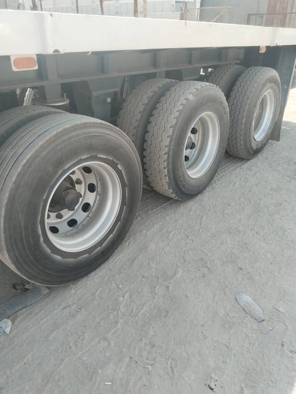 عربانه حدادي الطول 13 و 10 جوبلس كفاله عامه تخم تاير كهربائية جاهزه العنوان حله شارع 80 اتصال ***********
