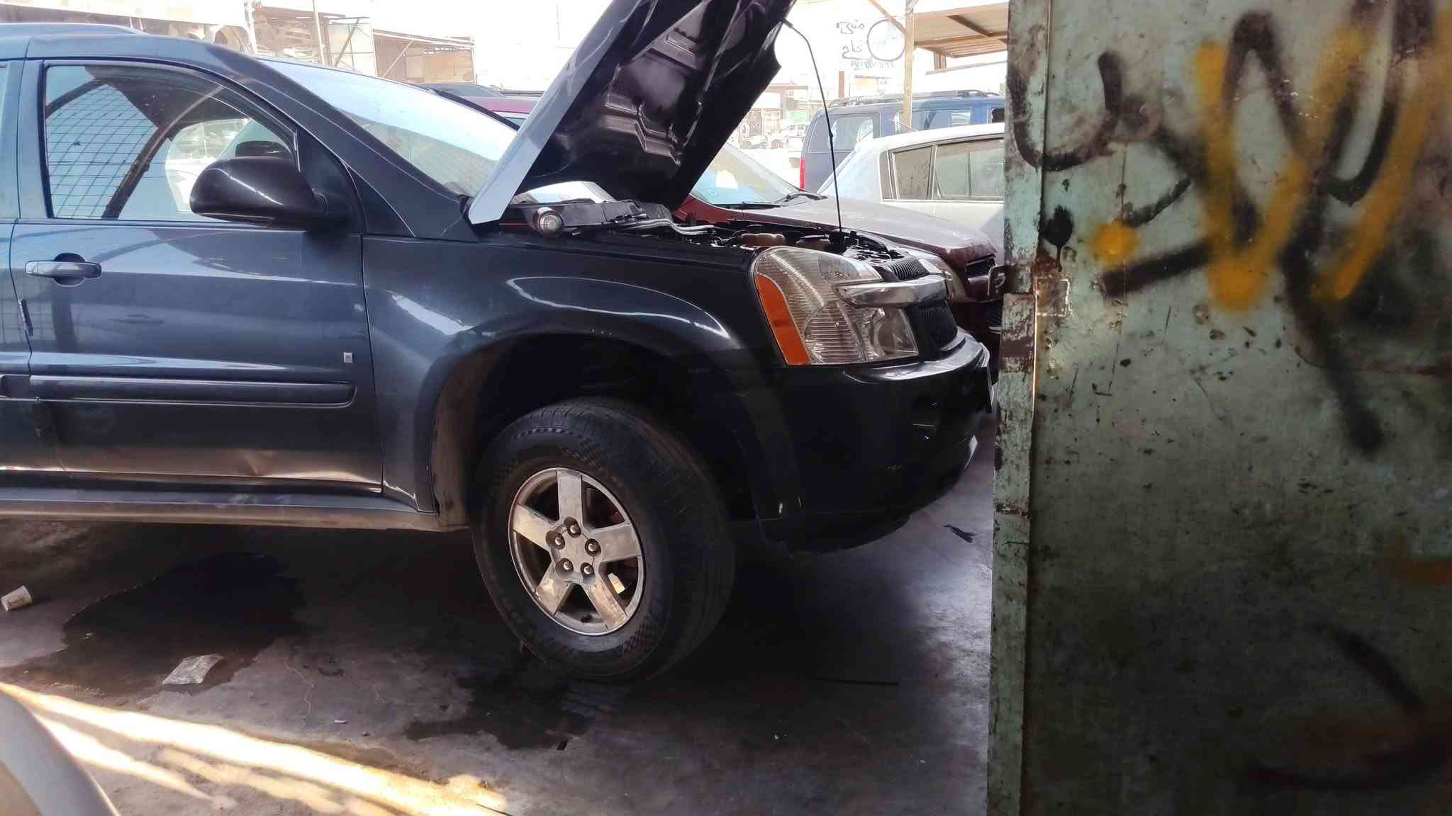 🔧 مجموعة أعمال متفرقة داخل الورشة بأوقات متفاوتة 🚘

تم إنجاز مجموعة من أعمال الصيانة الميكانيكية والكهربائية، وبالتفاصيل التالية:

🔹 أولاً: حدادة أمامية عامة

• فحص جميع أجزاء الحدادة الأمامية وتشخيص مصادر الأصوات والرخاوة
• فحص الأذرع والبوشات والكام شفتات  والربلات
• شدّ وترتيب جميع أجزاء الحدادة
• تشحيم القطع التي تحتاج إلى إدامة
• إجراء ميزانية أمامية وضبط زوايا الإطارات بعد إكمال العمل

🔹 ثانياً: تبديل أذانات الكير الدائرية

• فك أذانات الكير القديمة والمتضررة
• تنظيف أماكن التثبيت وفحص البراغي
• تركيب أذانات كير دائرية جديدة نوع كوري
• ضبط موقع الكير وشدّ البراغي بصورة صحيحة
• فحص السيارة للتأكد من اختفاء الاهتزاز والضربات

🔹 ثالثاً: تبديل دچات  المحرك الجانبية

• فحص دچات  وقواعد المحرك
• تبديل الدچات  الجانبية المتضررة
• ضبط استقامة المحرك داخل الحوض
• شدّ جميع نقاط التثبيت
• فحص اهتزاز المحرك عند التشغيل والتعشيق

🔹 رابعاً: عمل سنتر لوك للأبواب الأربعة

• تركيب ماطور سنتر لكل باب
• تمديد وربط الأسلاك بصورة مرتبة وآمنة
• ربط المنظومة مع وحدة التحكم والريموت
• ضبط حركة أقفال الأبواب الأربعة
• فحص الفتح والغلق والتأكد من عمل المنظومة بالكامل

🔹 خامساً: إدامة منظومة الاحتراق بالكامل

• فحص وتنظيف البخاخات والتأكد من انتظام ضخ الوقود
• فحص الابلكان وتنظيفها أو استبدال التالف منها
• فحص واير بلك  والكويلات
• تنظيف بوابة الهواء والثروتل
• تنظيف مجاري سحب الهواء
• فحص صمام الـPCV ومنظومة تهوية المحرك
• فحص القراءات الحية ومسح رموز الأعطال
• إعادة برمجة وتنظيم عمل المحرك بعد إكمال الصيانة

🔹 سادساً: صيانة ظفيرة المحرك

• فتح وفحص الظفيرة بالكامل
• معالجة الأسلاك اليابسة أو المتضررة
• إصلاح أماكن القطع والربط غير الصحيح
• تبديل الفيش المتضررة وتنظيف نقاط الاتصال
• تثبيت الأسلاك بعيداً عن الحرارة والأجزاء المتحركة
• تغليف الظفيرة بشريط حراري لحمايتها
• فحص خطوط الكهرباء والأرضي والتأكد من ثبات الإشارات

✅ تم فحص جميع الأعمال وتجربة السيارة بعد الصيانة للتأكد من سلامة التشغيل.

🔹 سابعاً: تبديل وبرمجة وحدة الـBCM

• فحص وحدة التحكم بالهيكل وتشخيص الخلل
• فحص الفيوزات والفيش وخطوط الكهرباء والأرضي
• فك وحدة الـBCM القديمة وتركيب الوحدة البديلة
• برمجة الوحدة وربطها مع أنظمة السيارة
• إجراء تعلّم نظام الحماية والمفتاح
• برمجة السنتر لوك والإنارة والتجهيزات الكهربائية
• مسح رموز الأعطال وإجراء فحص نهائي للتأكد من عمل جميع الوظائف بصورة صحيحة

🔧 ورشة أنور سوزوكي وإكونوكس

📍 كربلاء – الحي الصناعي – البلوك الثاني – شارع السايدين (سايد الدخول)

📞 ***********
📞 ***********

تشخيص دقيق… صيانة متكاملة… وشغل مضمون بإذن الله 🚙✨
