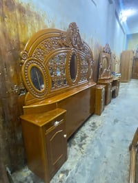 غرف نوم • ٦ باب • مستعمل