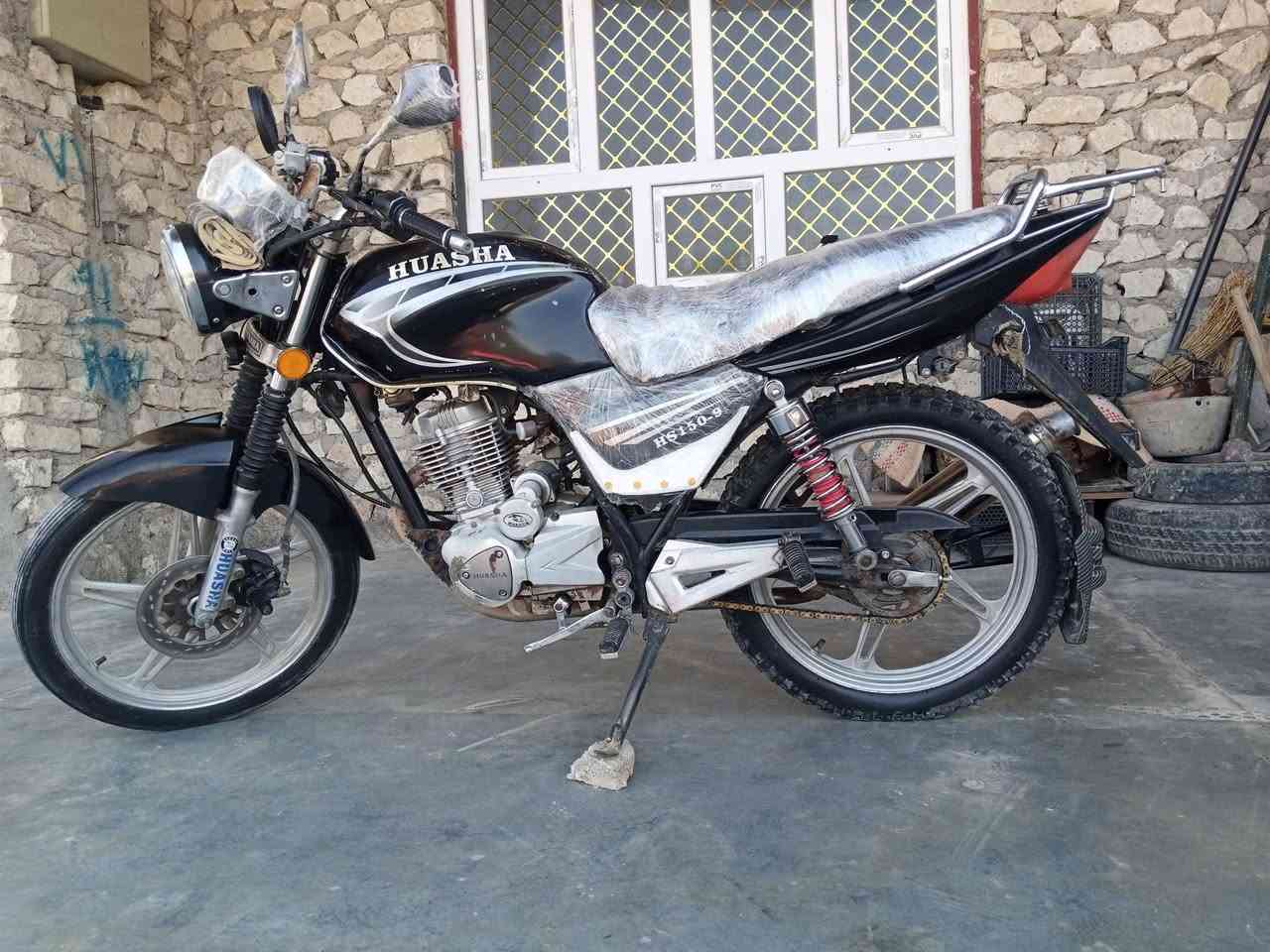 سلام عليكم ورحمة الله وبركاتة
موطور هايوشه موديل 17 مسجل سنويه كامل 

نضيف جاهز سعر ع خاص او تصال رقم ***********
