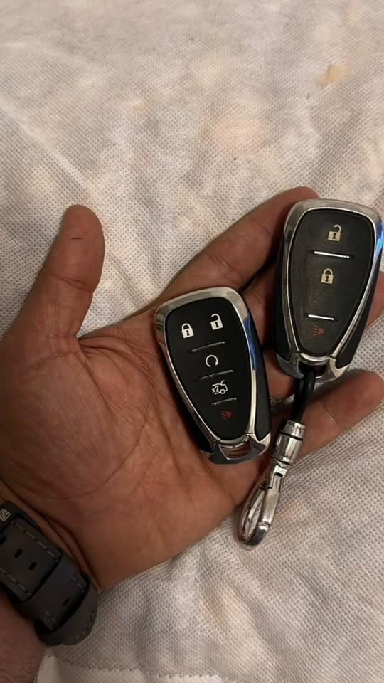 •شوفرليت كوينكس 2023
•رقم /ميسان حره باسمي 
•عداد المسافه : 79 الف km
•حجم المحرك : 4 سلندر 1500 تيربو 
•الضرر : چاملغ خلفي بارد بدون صبع وتبديل جاملغ امامي 
•المواصفات LT
•بصمة ابواب
•رادار امامي 
• كشن سائق كهرباء 
• ⁠تبريد قطعتين
•نقاط عمياء تحديد مسار قياده اليه 
•سايد بريك كهرباء .. لايت زينون بلاد
اضافات اهواي عليها دوشمه ،ارضيات ، داش كام ، سلايد صندوق
•السياره نضيفه وجاهزه 
. السعر    150 $
 ***********
