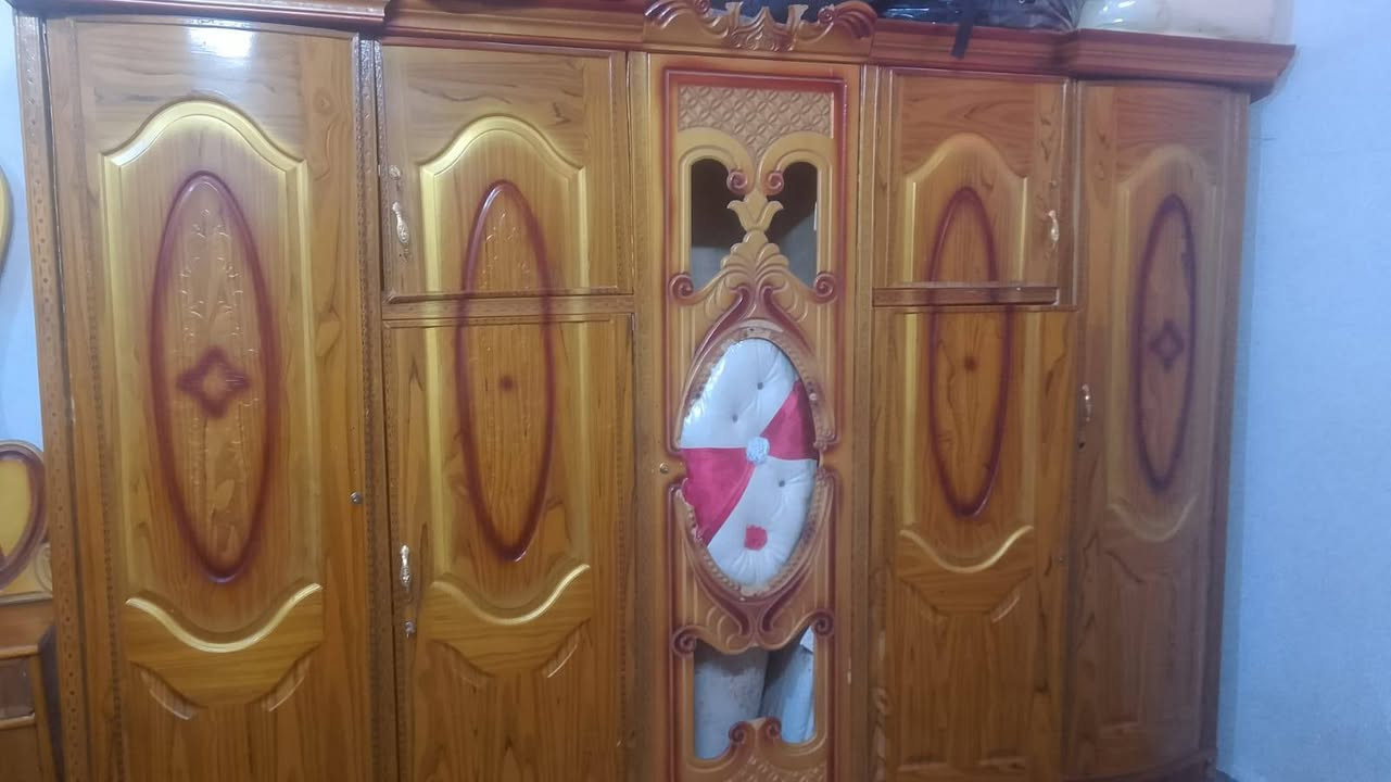 غرفه للبيع 5ابواب رقم***********عنوان بغداد جكوك كاظميه
