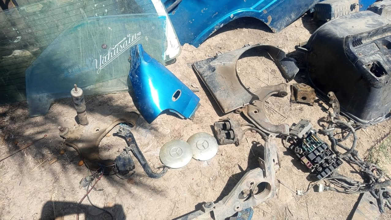 سلام عليكم غراض ستانه البيع
جنطه فيروزي بيبان سدر كاملات باب سلايت قمبوره دشبول ماصدات شوته كامله كبات فج جهت العبري الغد امامي قاعدة فيوزات جام كامل طبلات  هوازن وره كامل شتريد موجود بابل القاسم خاص موجود ***********
