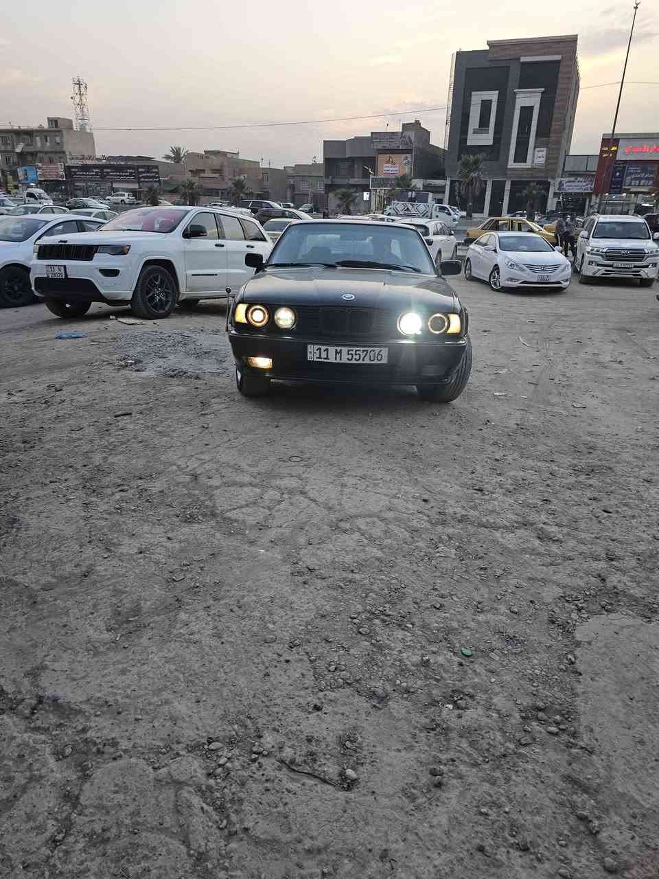 بيع مستعجل BMW 1994جديده يعنى الكلمه كير محرك تبريد حداديه كهربائيات كفاله عامه السعر 38 حله شارع 60
*********** حلة, بابل
