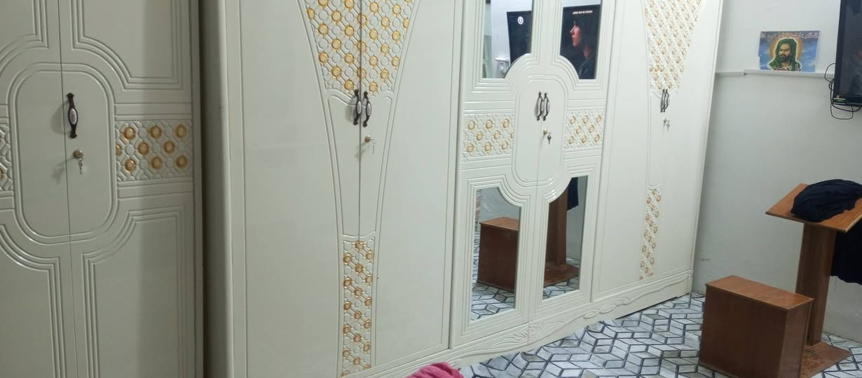 غرفة نوم عراقيه صارلي 4 اشهر من اخذته بعدهي جديدة سعره 850 وبيه مجال رفاعي بدعة الرحمه/***********
