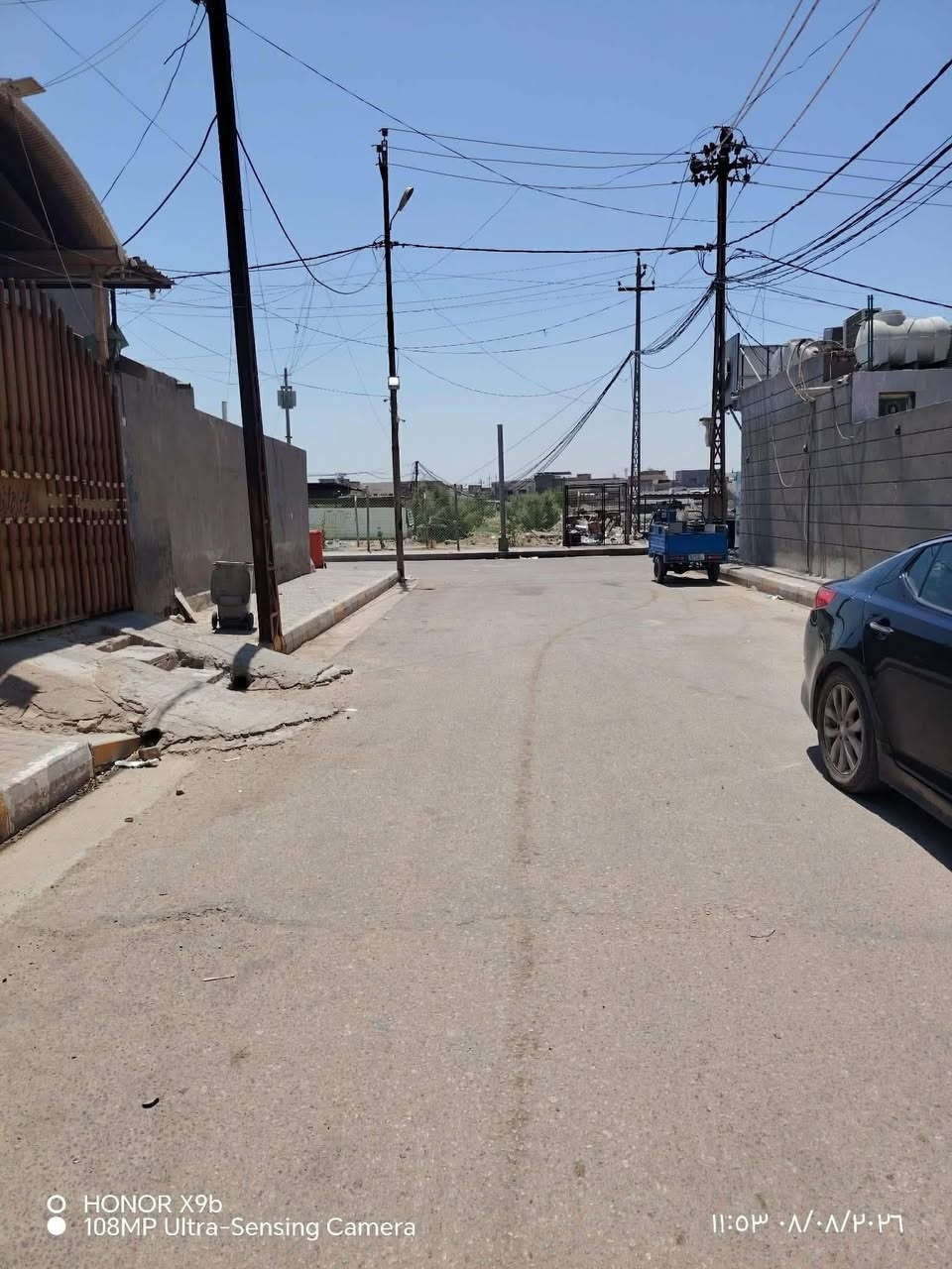دار للبيع
مساحة 200متر

عنوان حي حضارة مقابيل مدرسة العبير  قرب اسواق العادي 
طابق واحد
سعره 250

 اتصال أو واتساب ***********
