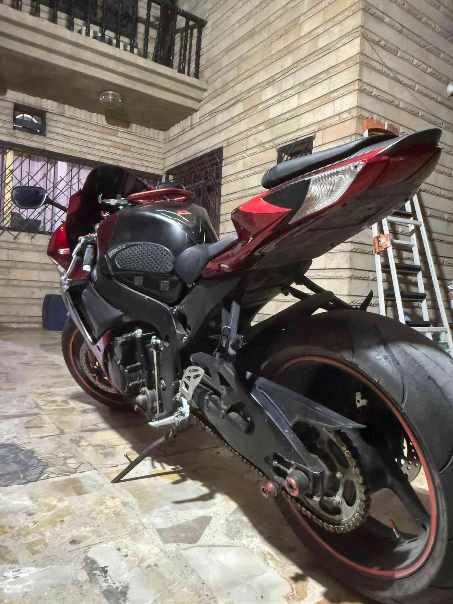 سلام عليكم جكسر للبيع مرقمة وسنوية
750cc 
2016
دراجة كاملة مكملة بدون نواقص من محرك وكهربائيات والخ
نقصها بس كفرين السمج واكعات

دراجة عليها برمجة طلقات وباكفاير

مكان الدراجة بغداد السيدية
سعر 62$ وبيها مجال جداً بسيط
***********
