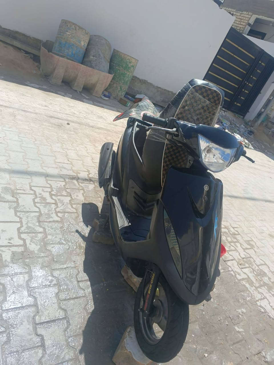 ماكس عدلة • بوليس • للبيع