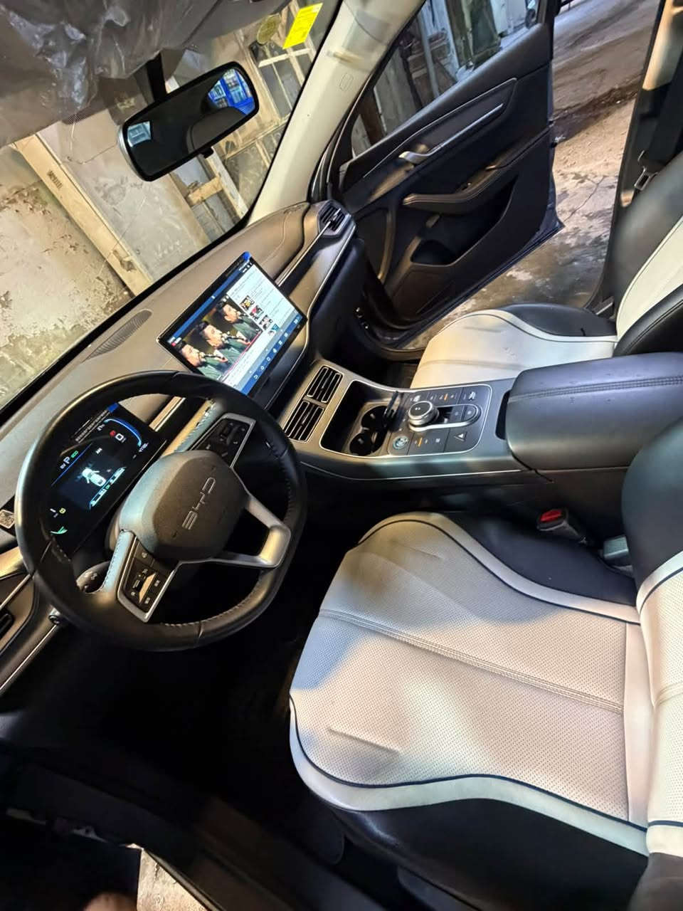 Byd destroer 2025 
للبيع فول مواصفات مكفوله كفاله عامه وياها السونر ماعدى ضربه بالباب كد اصبع موضوحه بالصور السياره كلش نضيفه وجاهزه رقم بغدا. تحويل ثاني يوم 

*********** التفاصيل كلها بالصور

السعر 20.500. وبيها مجال
