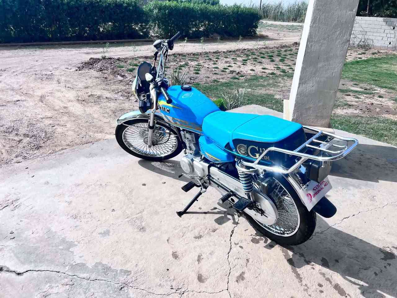 ايراني • ٤ كير