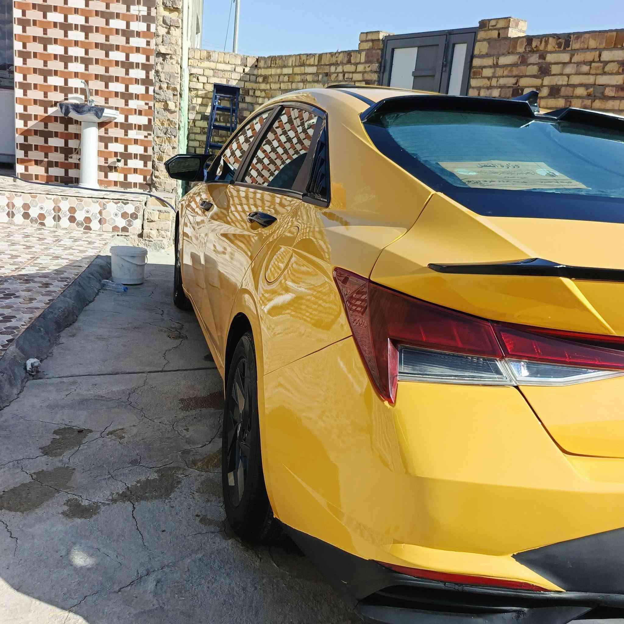 سلام عليكم  النترا موديل 2022 بيه باب الخلف السايق مبدل واجاملغ الخلفي بيه تصليح بسيط مكينه 2000  ما مفتوحه  لا بخاره ولا تنقيص وكير كفاله ما مفتوح  سياره فول تخم تيار جديده  مصاره 20 يوم من شدينه حديديه وراه وكدام 100 /100 سياره احله من صوره ماشيه 107 سنويه الي 29 مصفره هيه وغرمات سياره بسم ابن عمي يمي سعر 140 وبيه مجال حك الجايه  ***********  مكاني الدوانيه الحمزه الشرقي
