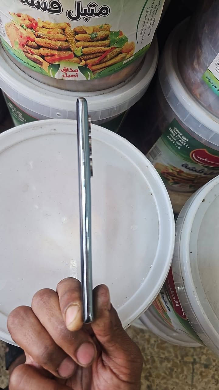 السلام عليكم
تكنو كامون40 برو فايف جي 
الجهاز جديد مستخدم قليل بدون ملحقات  
اريد مراوس ب ايفون 13 برو ماكس
حتا لو مبدل شاشه او بطاريه ***********

نص مكتوب في الصور:
- هاتفي HiOS 16.3.0 التحقق من التحديثات اسم الجهاز TECNO CAMON 40 Pro 5G التخزين ٢٥٦ غ.ب / ٥٠,٢٦ غ.ب الطراز TECNO CM7 وحدة المعالجة المركزية Dimensity 7300 Ultimate RAM ٨,٠٠٠ غ.ب+٨,٠٠٠ غ.ب الكاميرا الخلفية 50M OIS+8M الكاميرا الأمامية 50M البطارية 5200mAh الشاشة 1080x2436