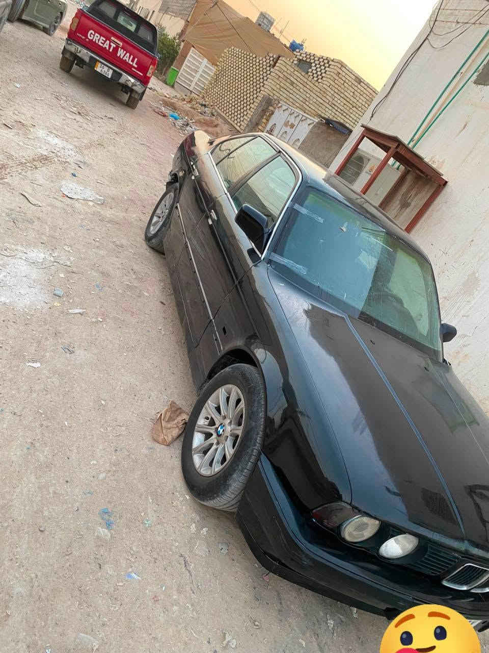 سلام عليكم عندي سيارتي بي ام حجم 525محرك 25مسكر تبريد شغلل صبغه جديده نواقصهه دعاميه خلفيه وترايش بيبان رقم نينوى الماني تريد تحويل تريد وكاله اريد بطح كون ناشفه كوساكي كون جديده شعندك مراوس دراجه نزل مكاني نجف الاشرف رقمي ***********
