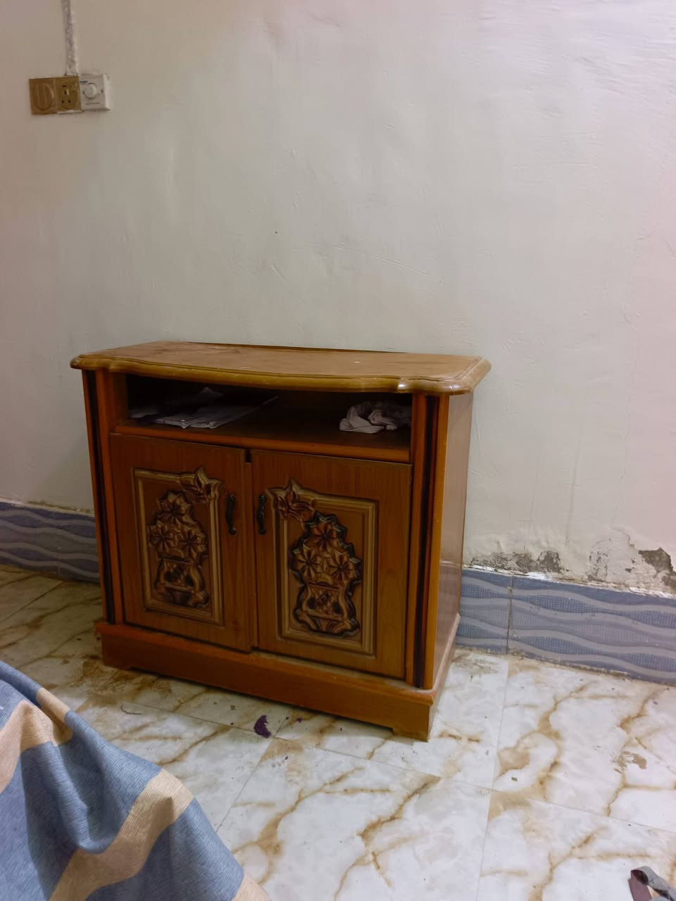 غرفة نوم للبيع نضيفة مكاني ناصرية سيد دخيل .***********
