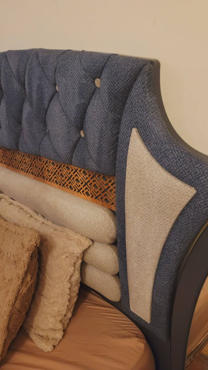 3غرفه نوم تركيه 9 قطع نظافتها مثل الصوره سرير بي مخزن واناره بيها كلها مكان بغداد  *********** ...
