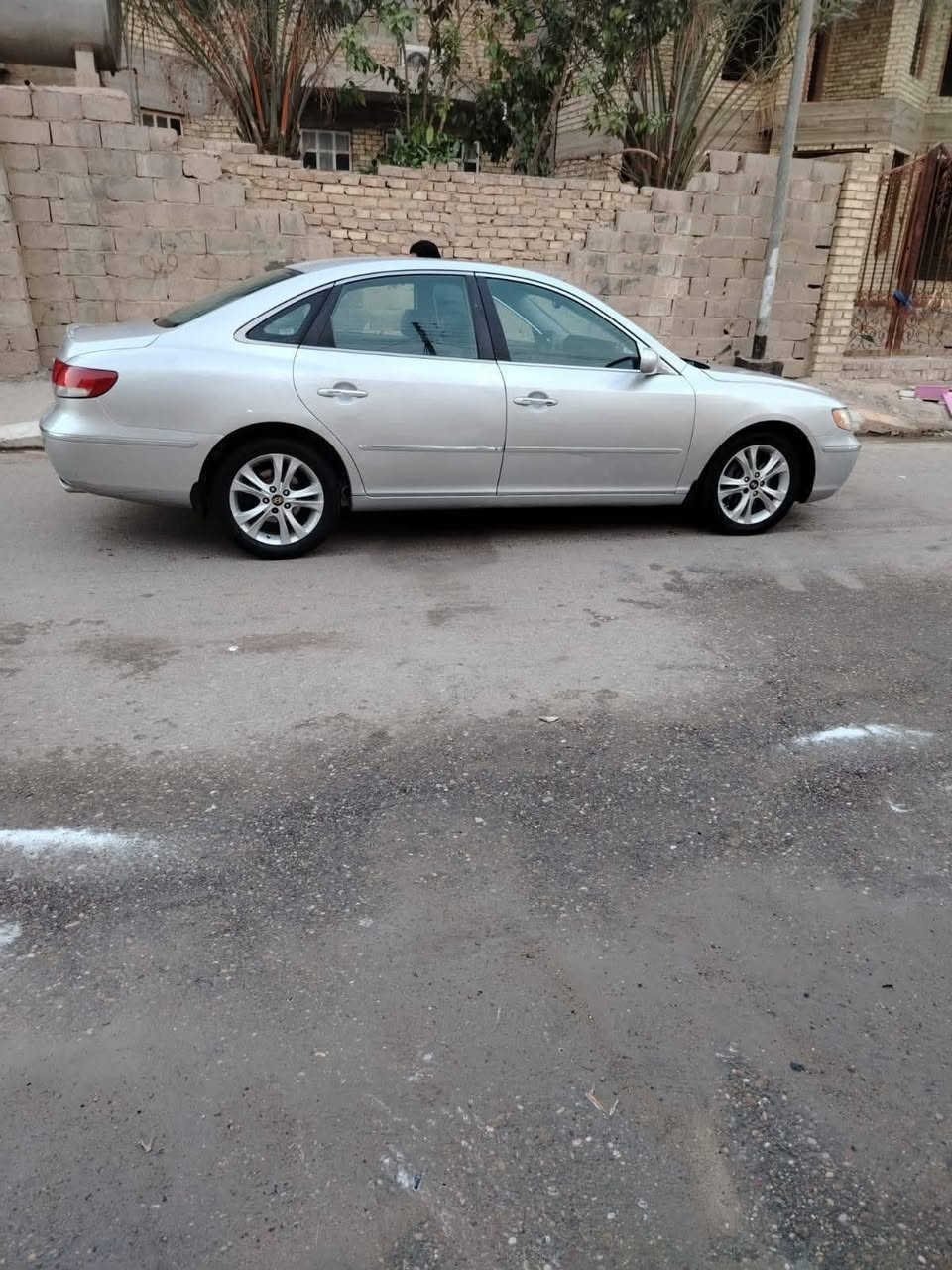 السلام عليكم /للبيع هونداي ازيرا وارد خليجي موديل 2007رقم بغداد مشروع وطني تحويل مباشر محرك 3000جديد وگير جديد فوول مواصفات صدر امامي خلفي نظيف تخم تايرجديد تبريد شغال صبغ 3قطع بدون دواخل شواصي ولغود كفاله حوض وتكم كفاله للبيع مكان السياره أبو غريب الحصوه*********** السعر ٨٥
رقم انكليزي والسنويه لحد ٢٠٠٣١
هزه كامله
