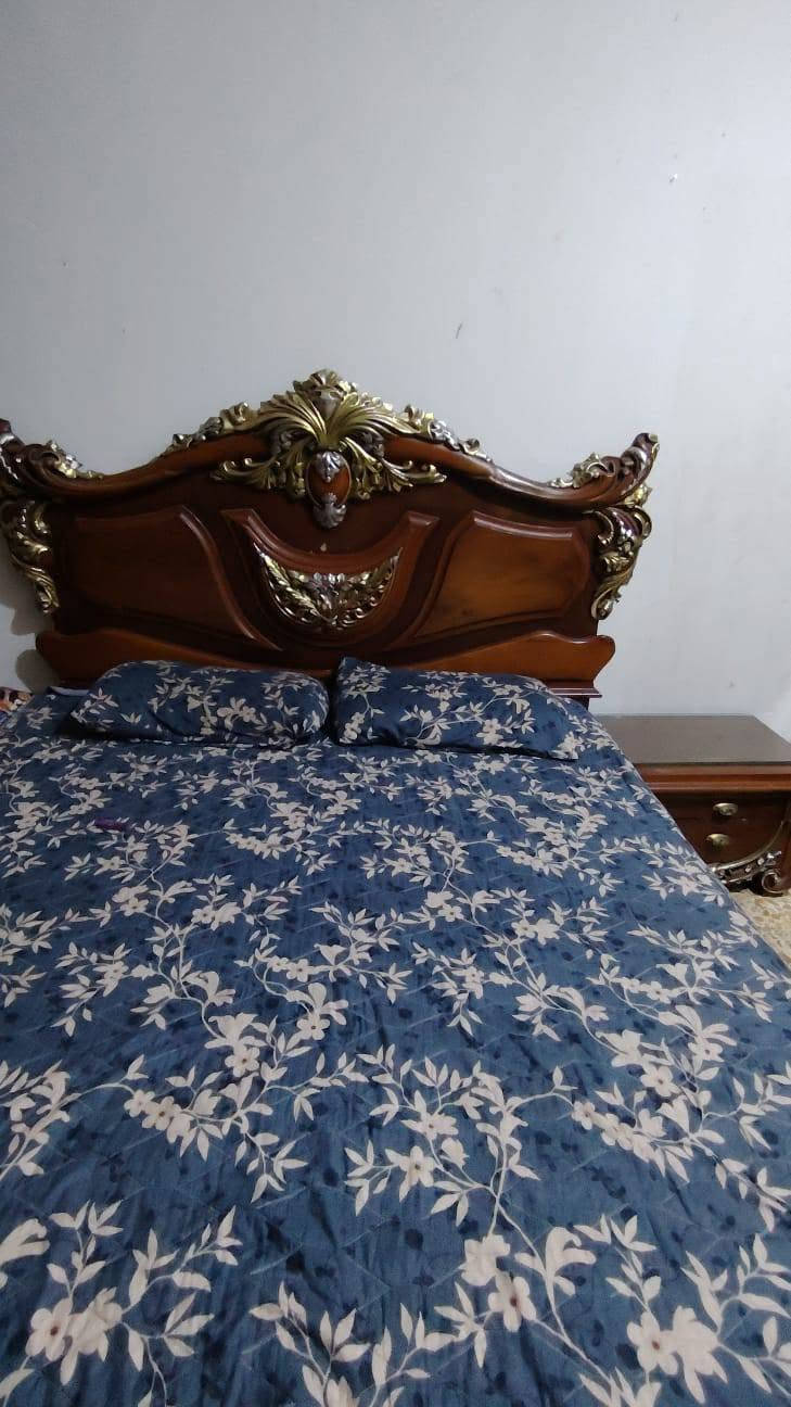 سلام عليكم غرفه للبيع سعره 350/***********
