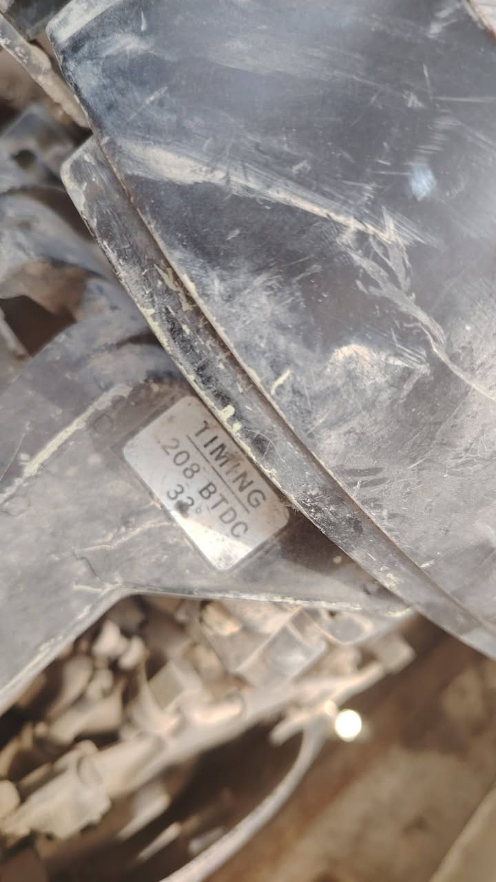 ماطورات زوارق عددهن 12 ابيعهن كلهن سويه سعر الواحد 250 وبيه مجال رقم *********** مكان بغداد النهضة شارع الهادي
