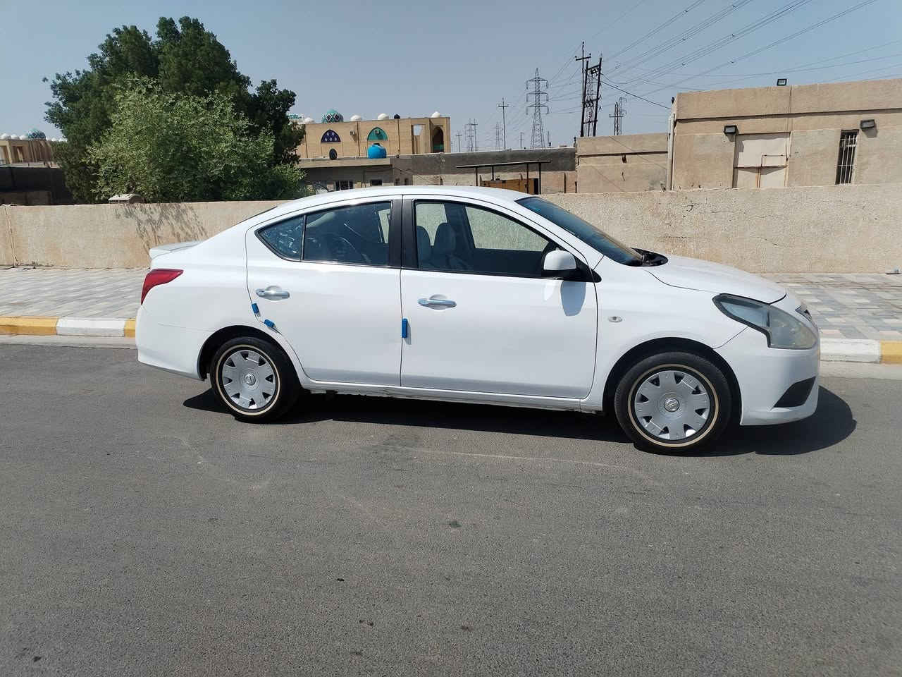 السلام عليكم 
نيسان سني هندي ابو لبليتة الزرگة موديل 19 رقم وهزة جديدة باسمي حصرا مداور ثاني يوم  السونار مرفق بالمنشور  سيارة جاهزة من كل شيء ماتخسر عليها فلس مكانها بالكوت مركز المدينة السعر 100 الاتصال على هذا الرقم ***********
