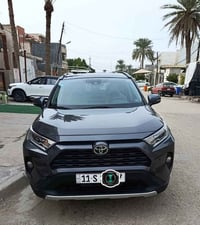 راف فور 21 هايبرد XLE امريكي فول مواصفات  ماشية ٦٠ ميل حقيقي ضرر جدا ب...