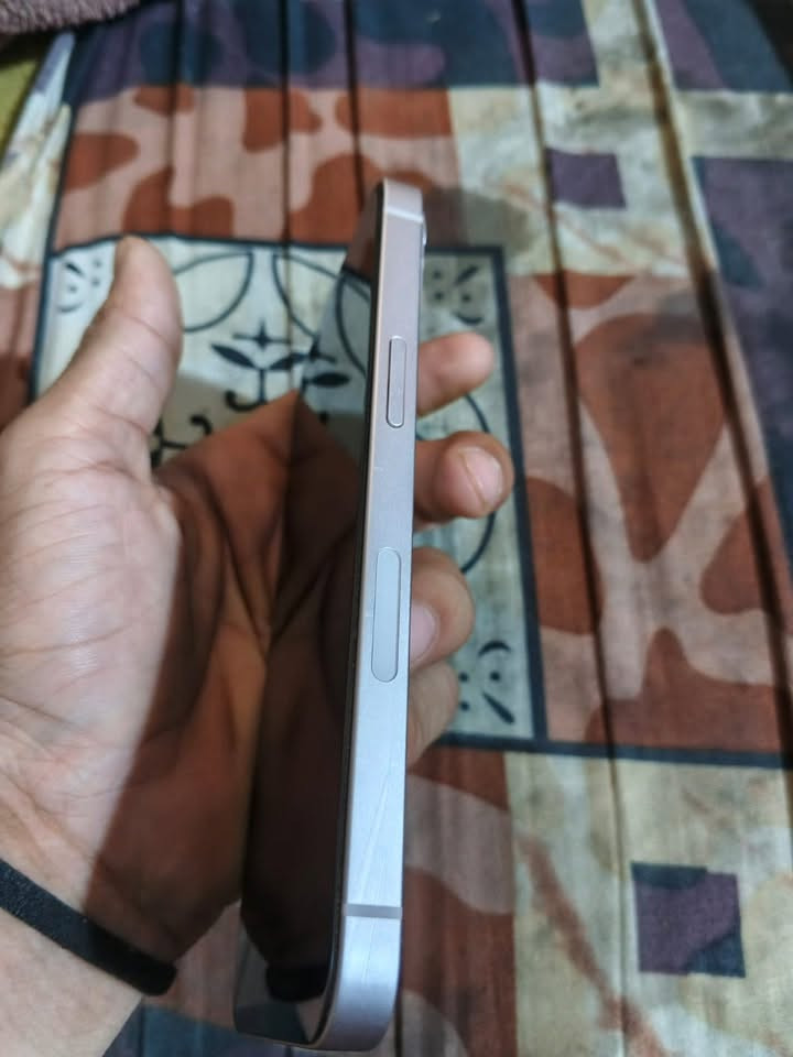 سلام عليكم حبايب ايلايفون 13عادي للبيع ذاكره128 بطاريه88لون وردي تلفون بلادي مكفول كفاله عامه سعر475 وبي مجال حك جيه ماموجود خاص بس عل مكان بغداد العامريه رصيد واتساب***********
