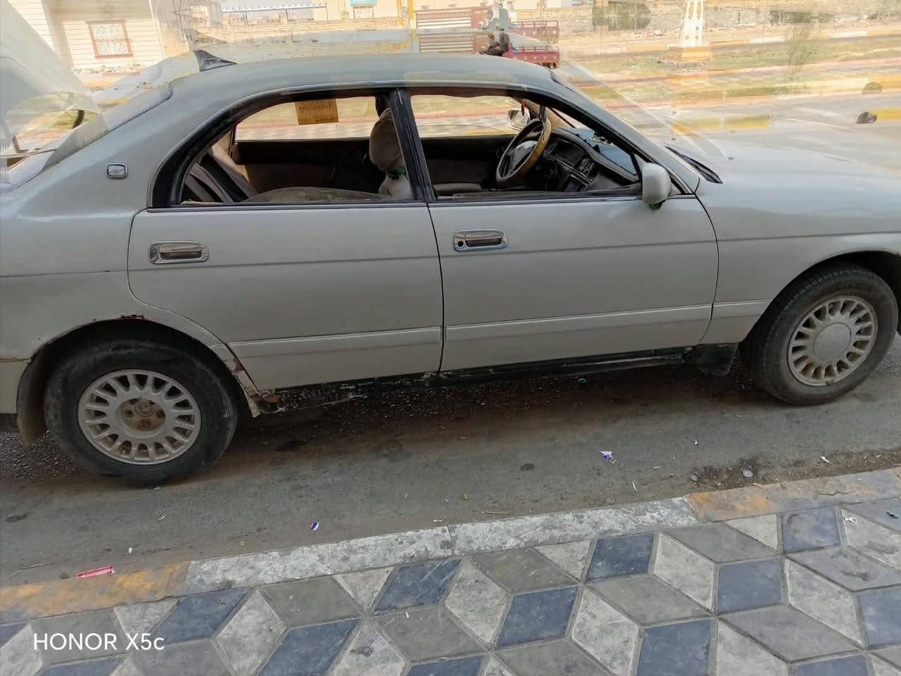 السلام عليكم بطه للبيع موديل 93 مكفوله من الكص ونقل جثه والعيب الشرعي مكينه وكير vvti2500 ماناقصها بس تبريد تخم تاير جديد 
رقم ذي قار بسمي سنويه2031 مشروع وطني المكان 
الناصريه الاصلاح السعر40 وبي مجال 
الرقم الاستفسار ***********__***********

