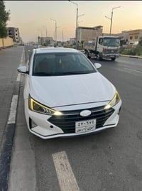 هونداي الانترا 2019 للبيع  فول موصفات خليجي ترحيب  صندوك ذكي   شاشه قر...