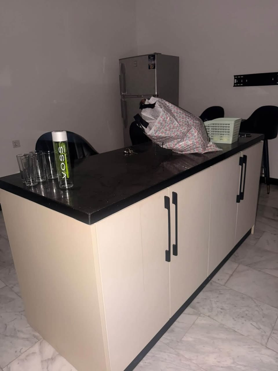 مطبخ للبيع نضيف جداً تفصال خاص
***********‬
