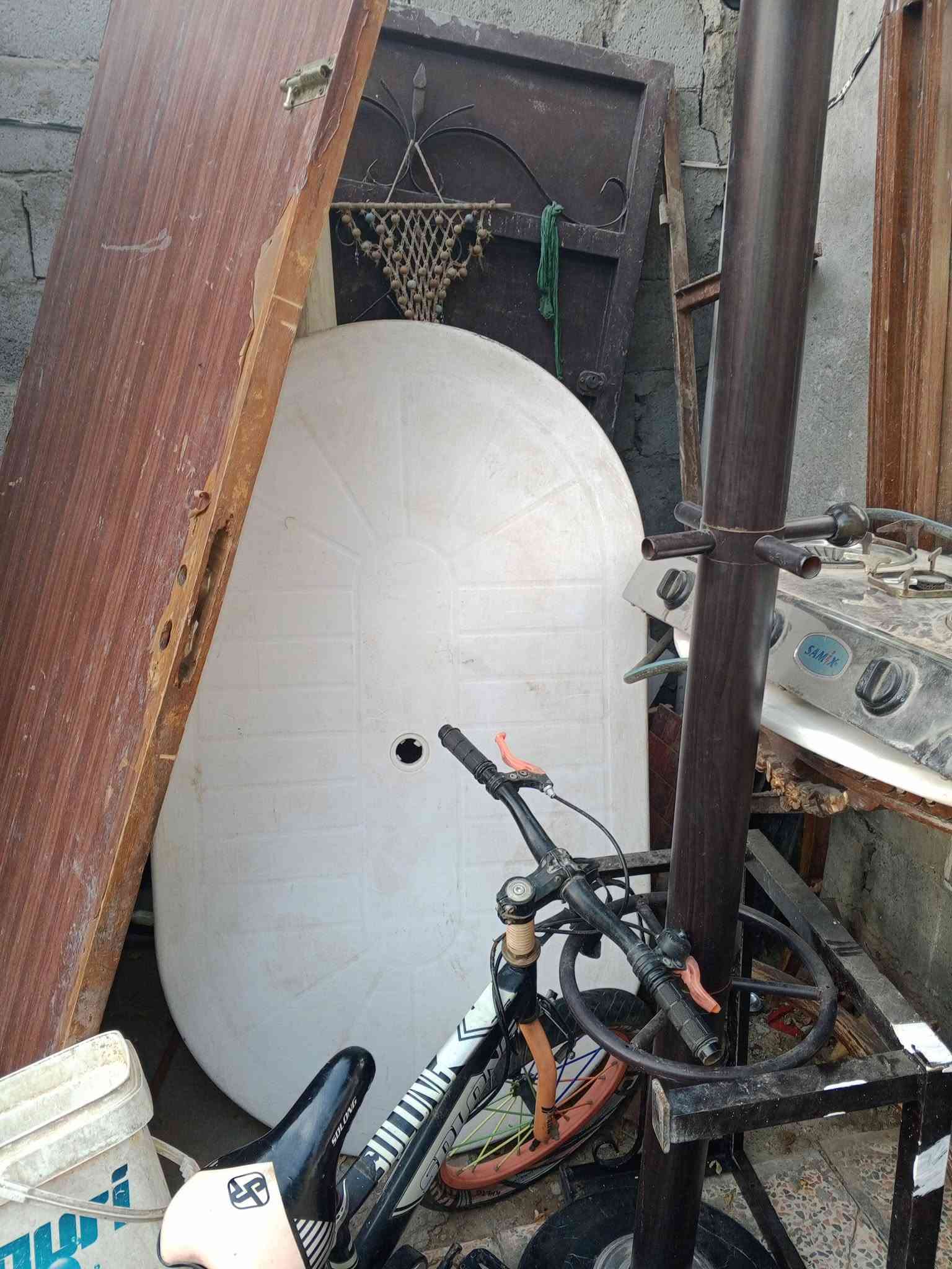 للبيع • غراض • حي القاده محموديه
