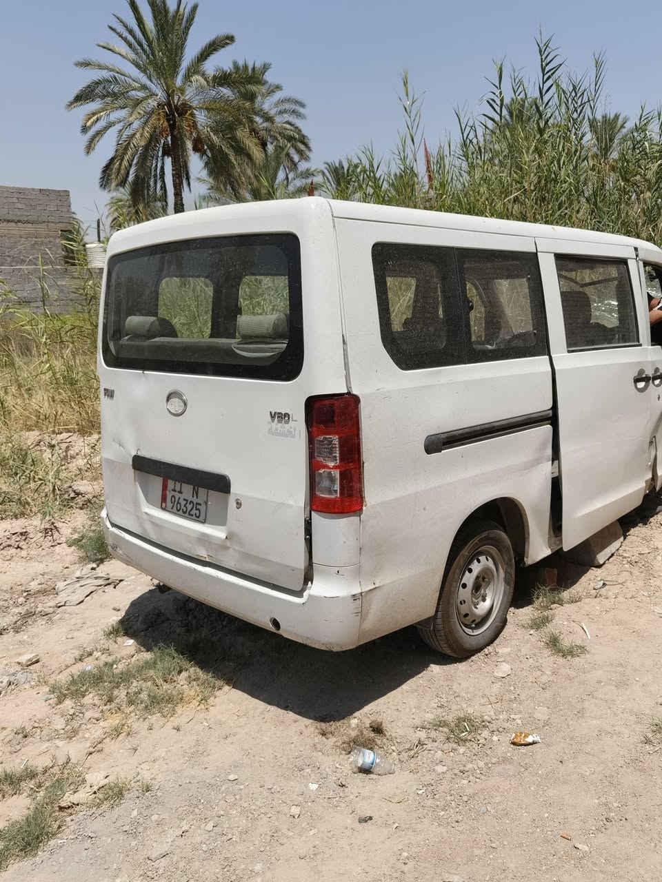سلام عليكم سياره فاو خشفه صيني
موديل 2015 مكينه وكير جديد اوتماتيك سفن كي ياباني تبريد شغال سنويه بسمي انكليزي تصقط 31 
مصفره هئيه وغرامات رقم بغداد السياره عوزه حداديه وتكمه دعاميه موجوده كلشي مابيه للبيع 
او مراوس بغير سياره مكاني كربلاء الحافظ *********** اتصل
