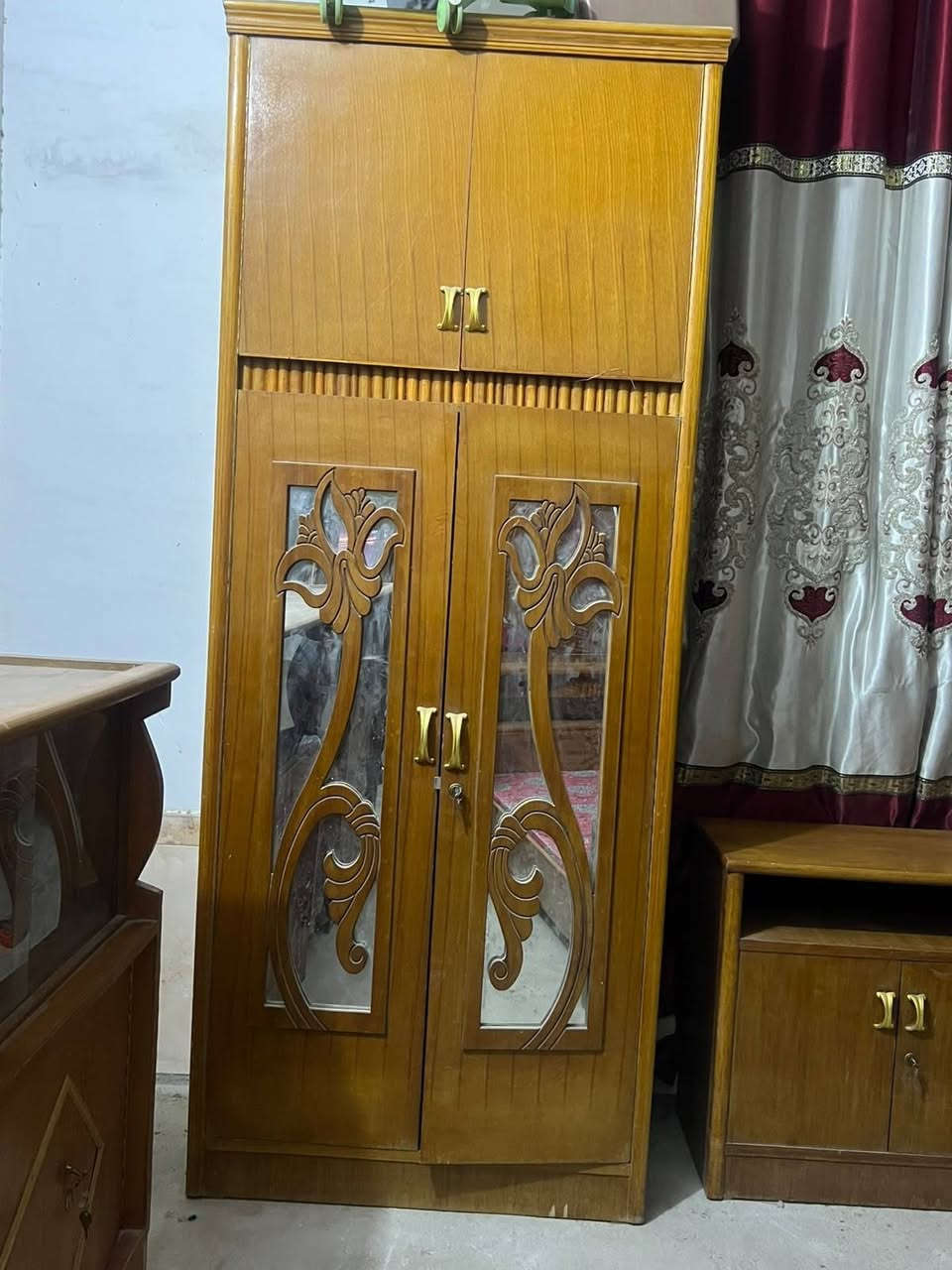 من رخصة الأدمن غرف نوم 6ابواب صاج عراقي جرجوبه دنك زان   درجة اولى للبيع نظيفه جداا مكان بابل اكو توصيل فرش بلوك سكف بلوك مسكمه على ايدي بأربع مليون الله شاهد اتصال واتس او خط***********
