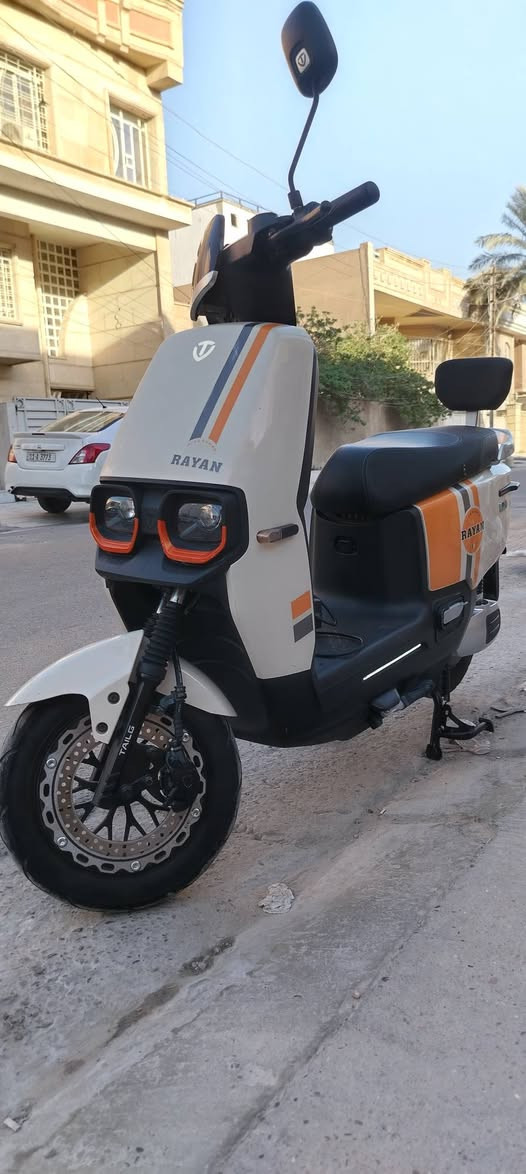 السلام عليكم دراجه شحن ريان ام عيون لون بيجي أخت الجديدة
المواصفات
بطاريات جديدة عدد٦ الحجم الكبير
الملف ١٥٠٠ نحاس كما موضح
السرعة ٦٠ كم
جهاز انذار +سويج واحد
تمشيك ٣٥-٤٠ كم بالشحنه الواحدة
بلوتوث
مثبت سرعه
السعر ٧٠٠ وبيها مجال
مكاني بغداد /الكرادة
للاستفسار الاتصال على الرقم *********** موجودواتساب
