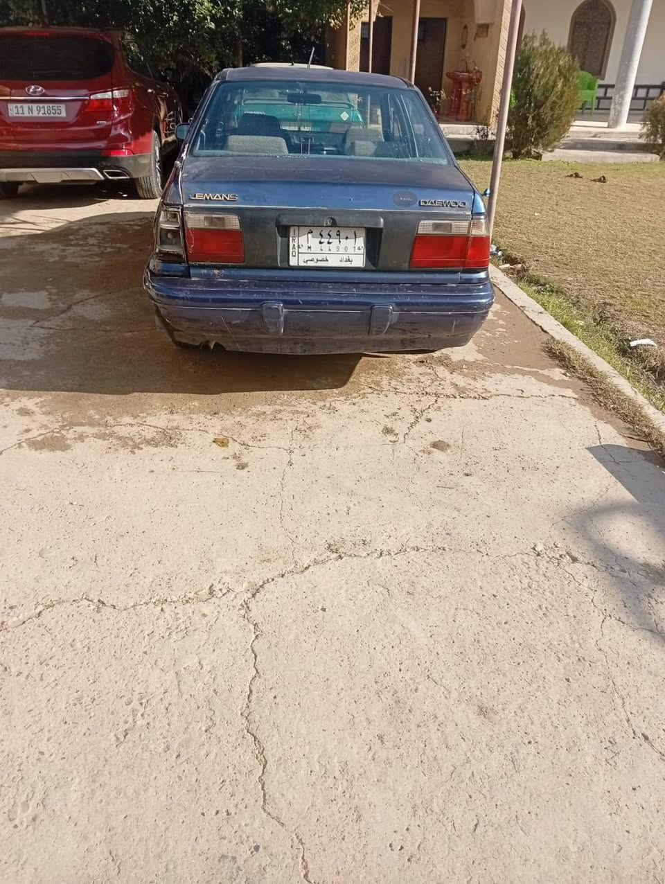 السلام عليكم سياره دايو موديل 94 سياره شغاله حلوه محرك جير نظيفات سعر السياره 16 وبيها مجال شيء بسيط ما متواجد على الفيس رجاء اتصال فقط *********** ***********
