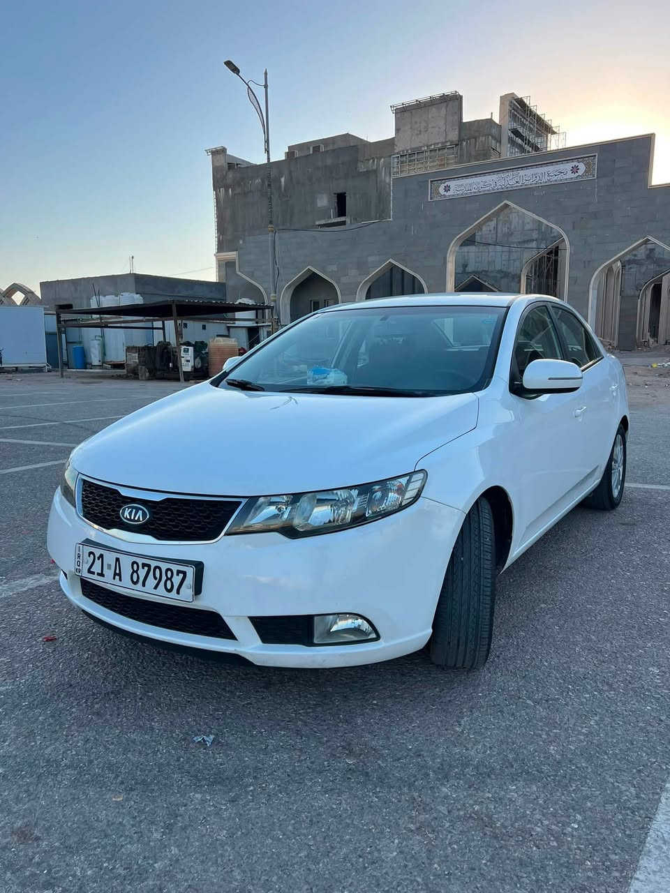 سلام عليكم
سيراتو 11 محرك 1600 دوش

كير AT ٦ نمر 

سيارة مكفولة كير ومحرك وصبغ  ما عدا شبر بالدوسة صبغ 

ماشية 152,000km حقيقي

رقم سليمانية باسمي 

مكاني كربلاء 

السعر 109 وبيها مجال بسيط

***********
