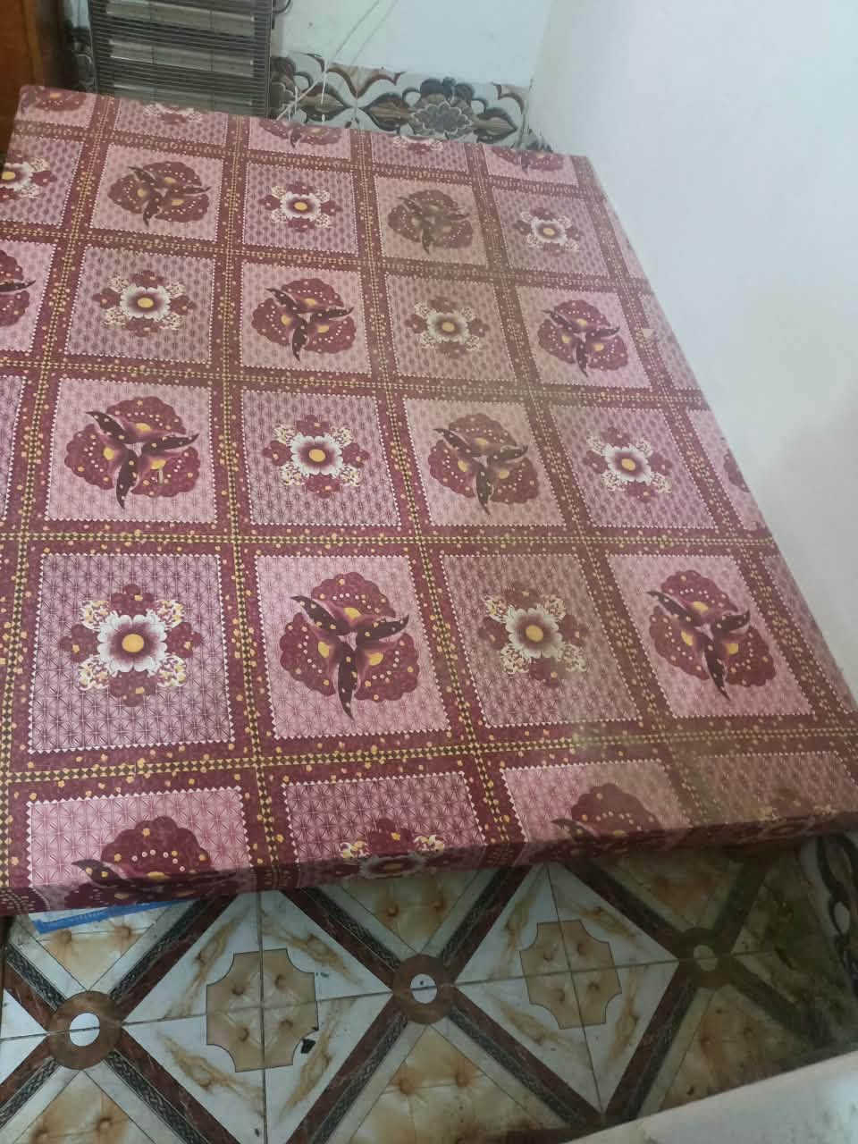 غرفة نوم للبيع عدد القطع ٦
للإستفسار الاتصال على هذا الرقم : ( *********** )
