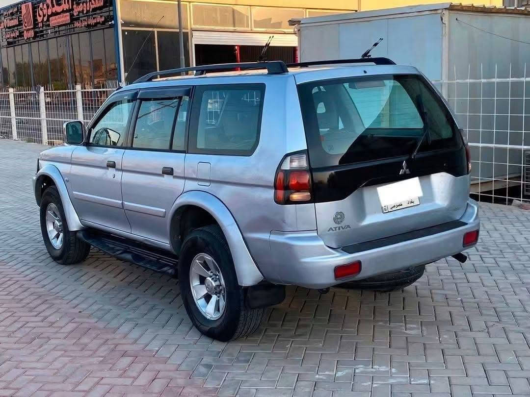 نتيفيا ياباني موديل 2006 السياره خير من الله سياره نضيفه كهربائيات كله بلاد تبريد ثلج بيه نص جاملغ الخلفي صبغ وربع جاملغ الخلفي الثاني وباقي الكشر مكفول ترايك وين ميعجبك دواخله جديده 
مكانه بغداد الجديده للاستفسار اكثر اتصل *********** وبيه واتس اب 
السعر 78 للبيع فقط بدون مراوس بغداد, العراق
